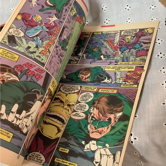 DC comic 1993 - Picture 3 of 3